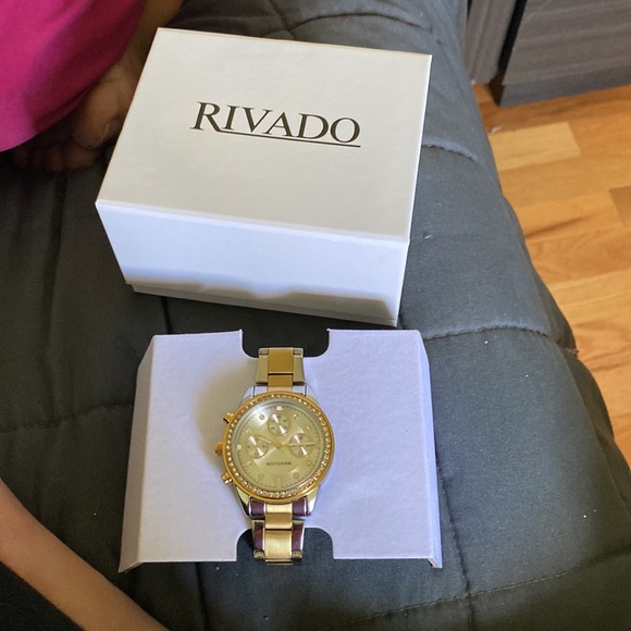 Watche - Picture 4 of 4